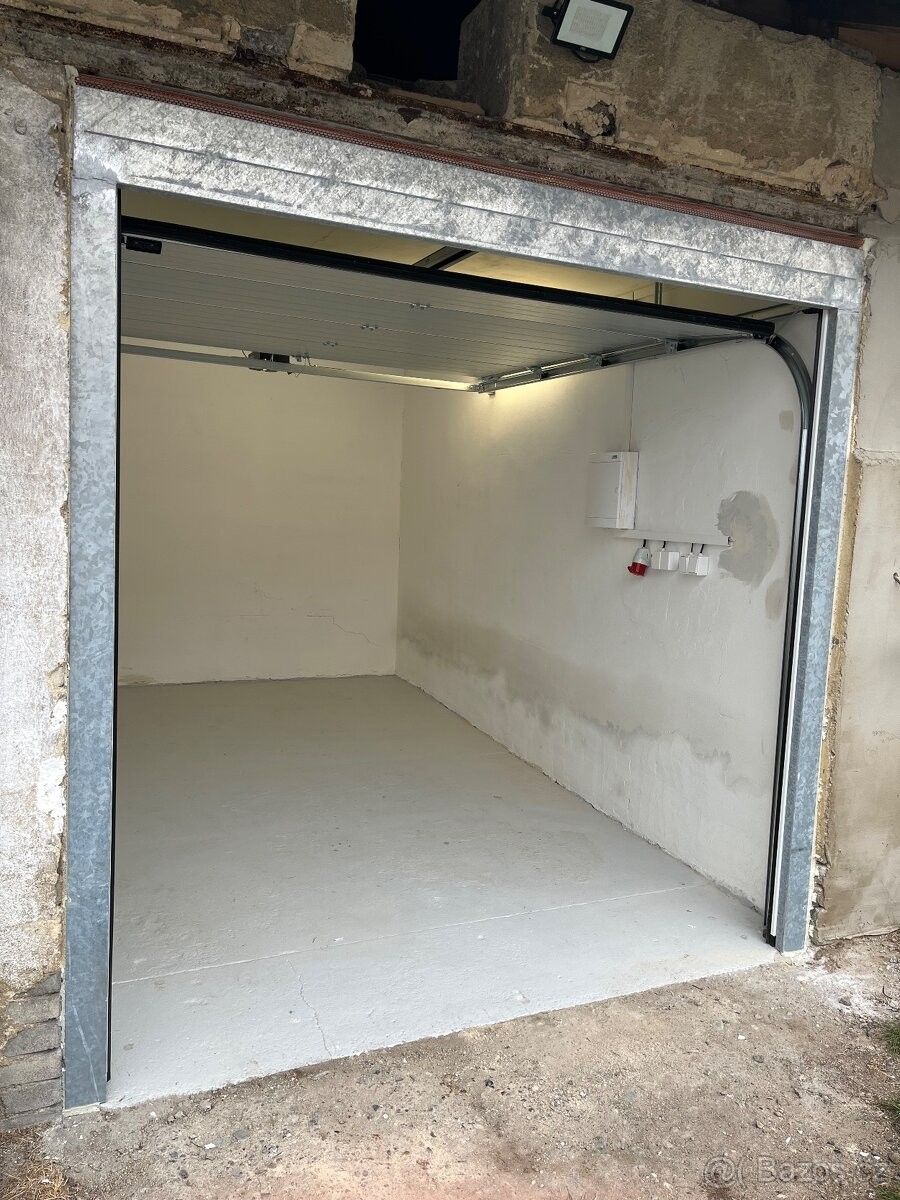 Sklady, Unhošť, 273 51