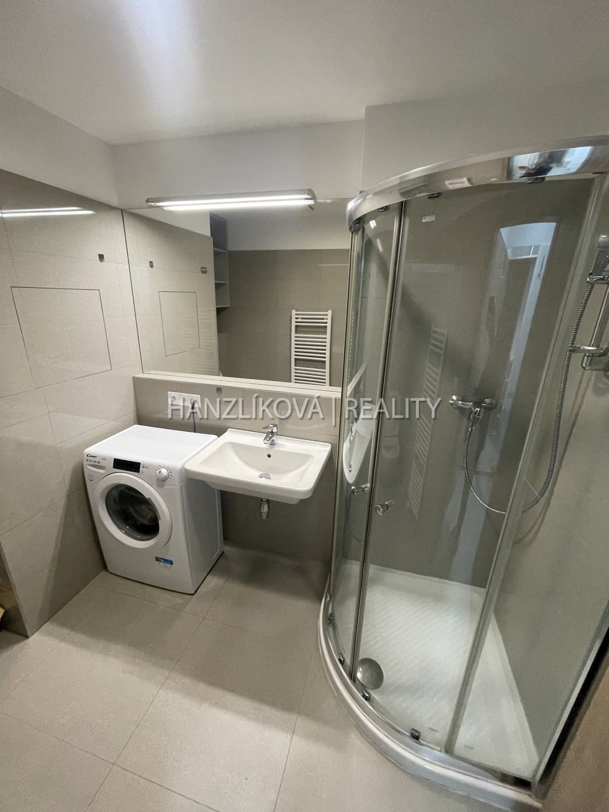 Pronájem byt 1+kk - Jírovcova, České Budějovice, 30 m²