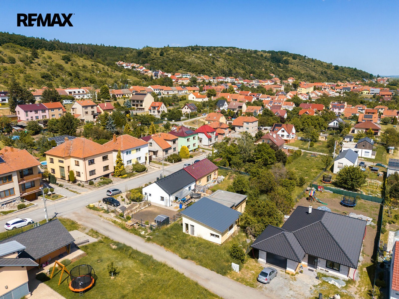 Prodej pozemek pro bydlení - Viničné Šumice, okres Brno-venkov - 2