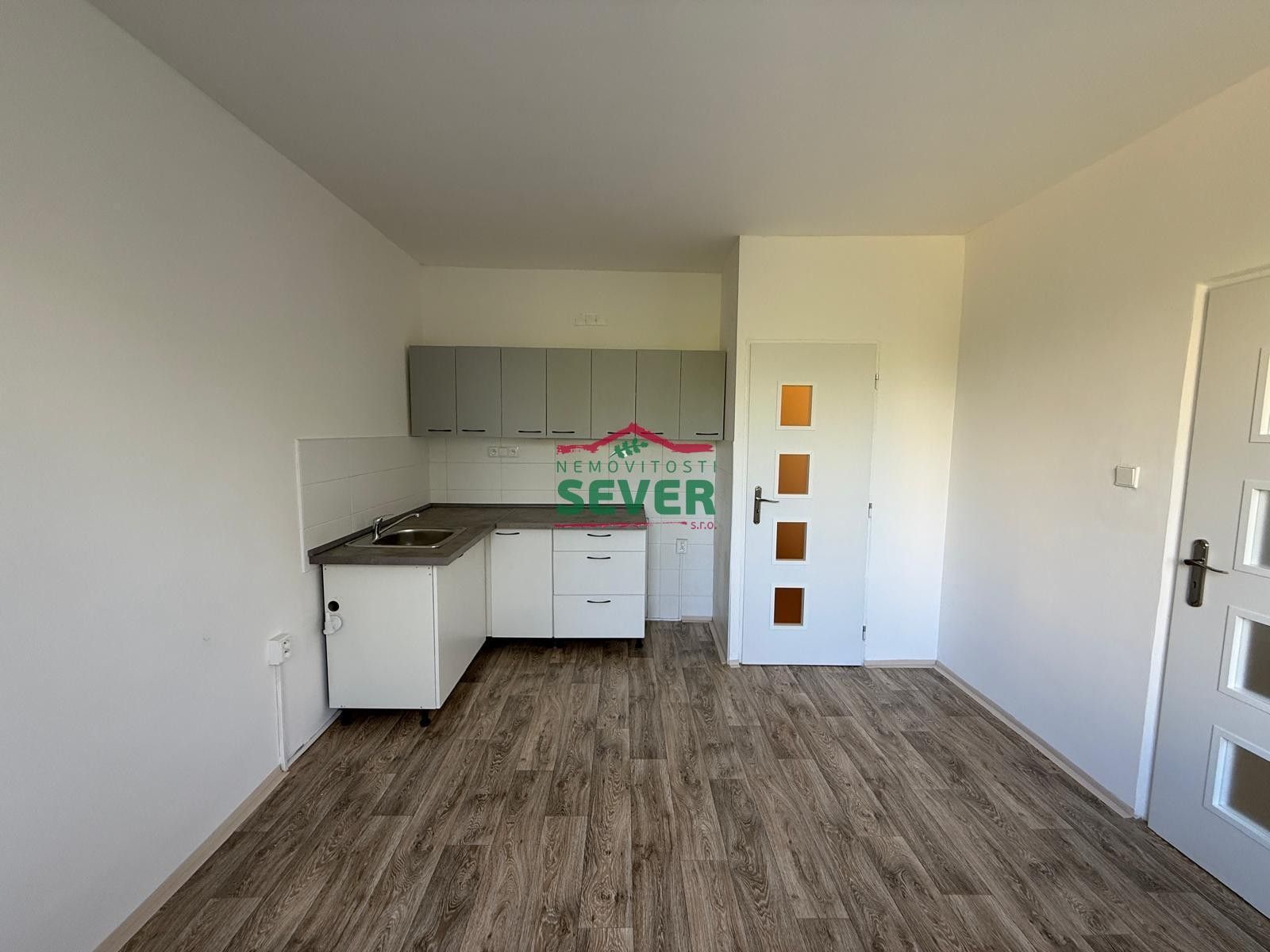 1+1, Sídliště Za Chlumem, Bílina, 35 m² - 2