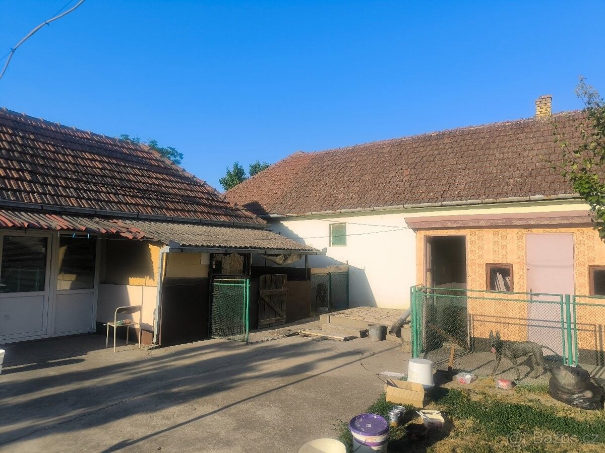 Rodinný dům · 987 66, Zahraničí - 4