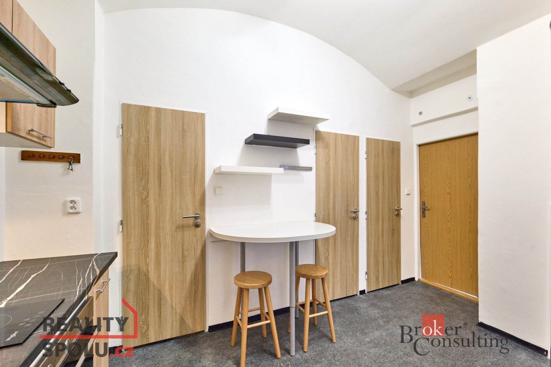 Byt 2+1 · 49 m² · Mahenova, Praha - 3
