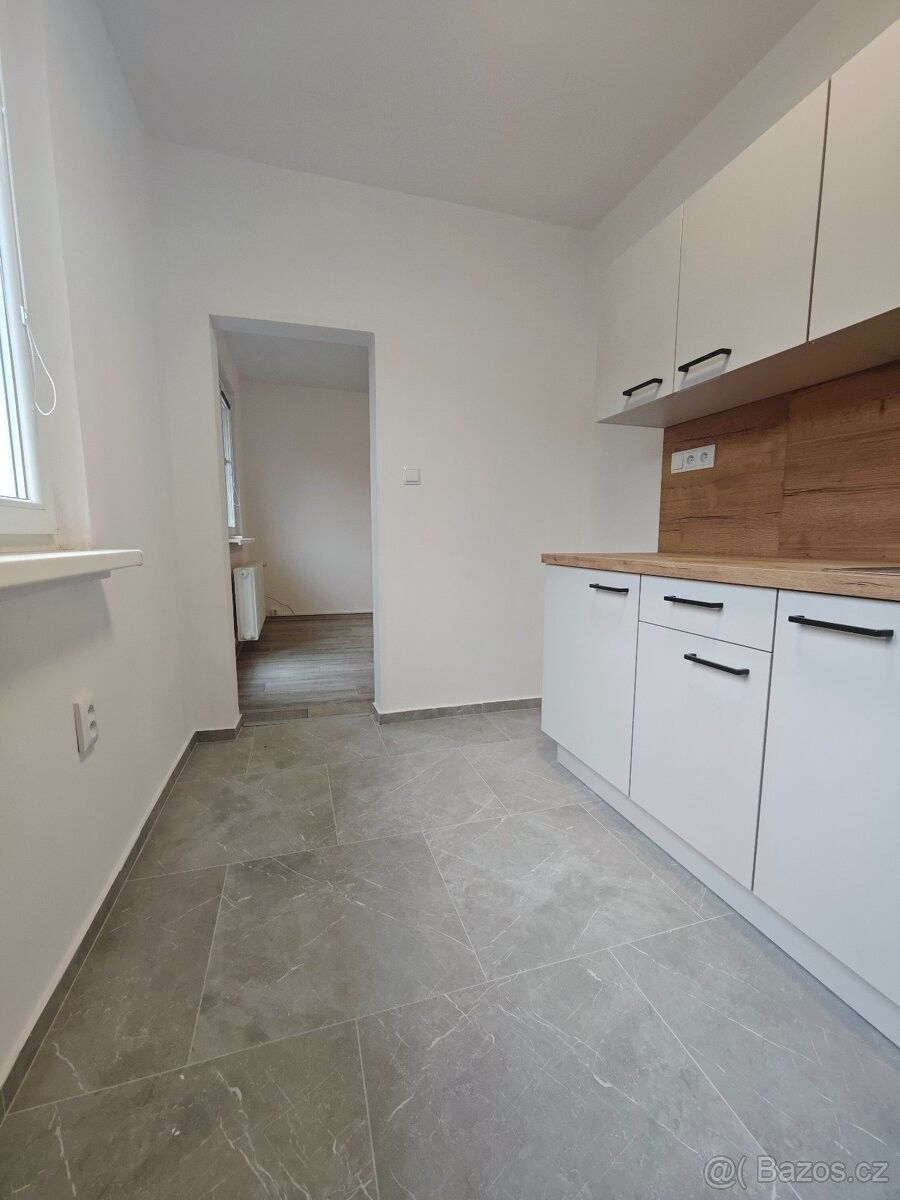 Pronájem byt - Vsetín, 755 01