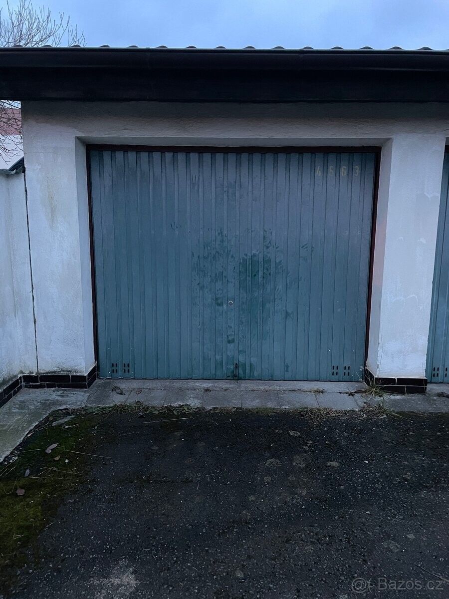 Garáže, Jihlava, 586 01