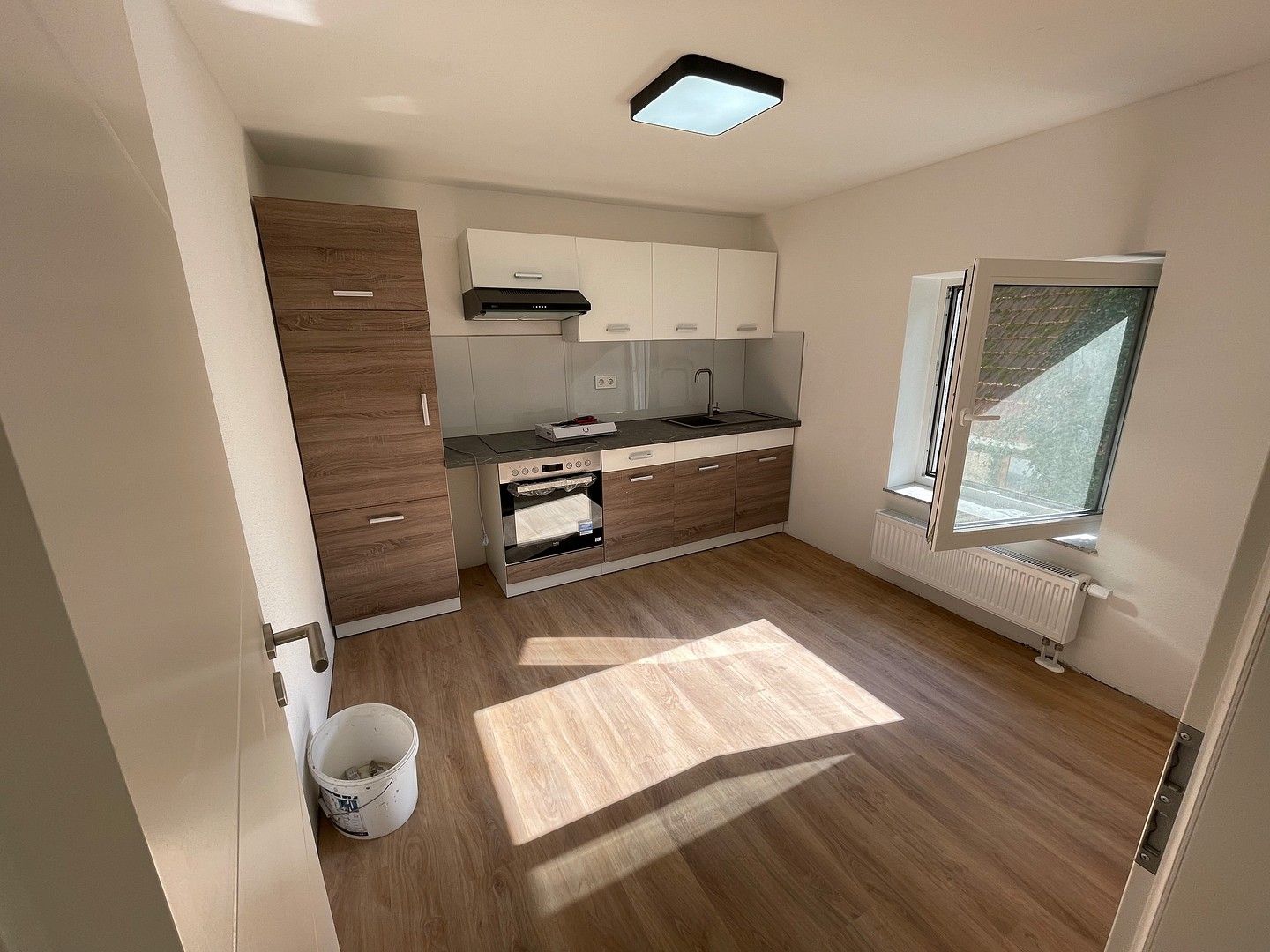 Byt 2+kk · 87 m² · , Bavorsko - 3