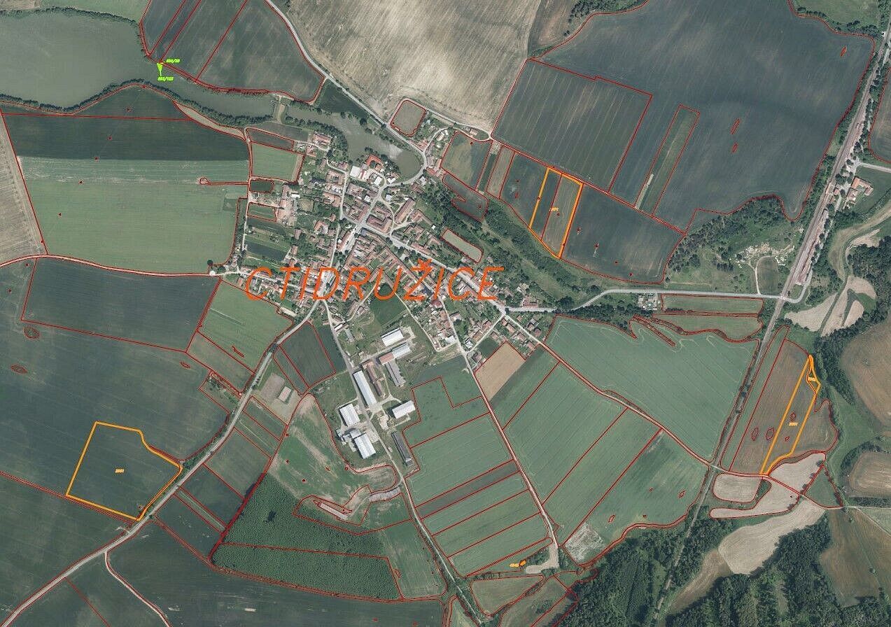 Zemědělský pozemek, 58 835 m²