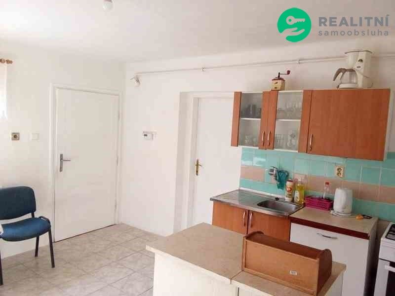 Prodej rodinný dům - Poustka, Dambořice, 70 m²