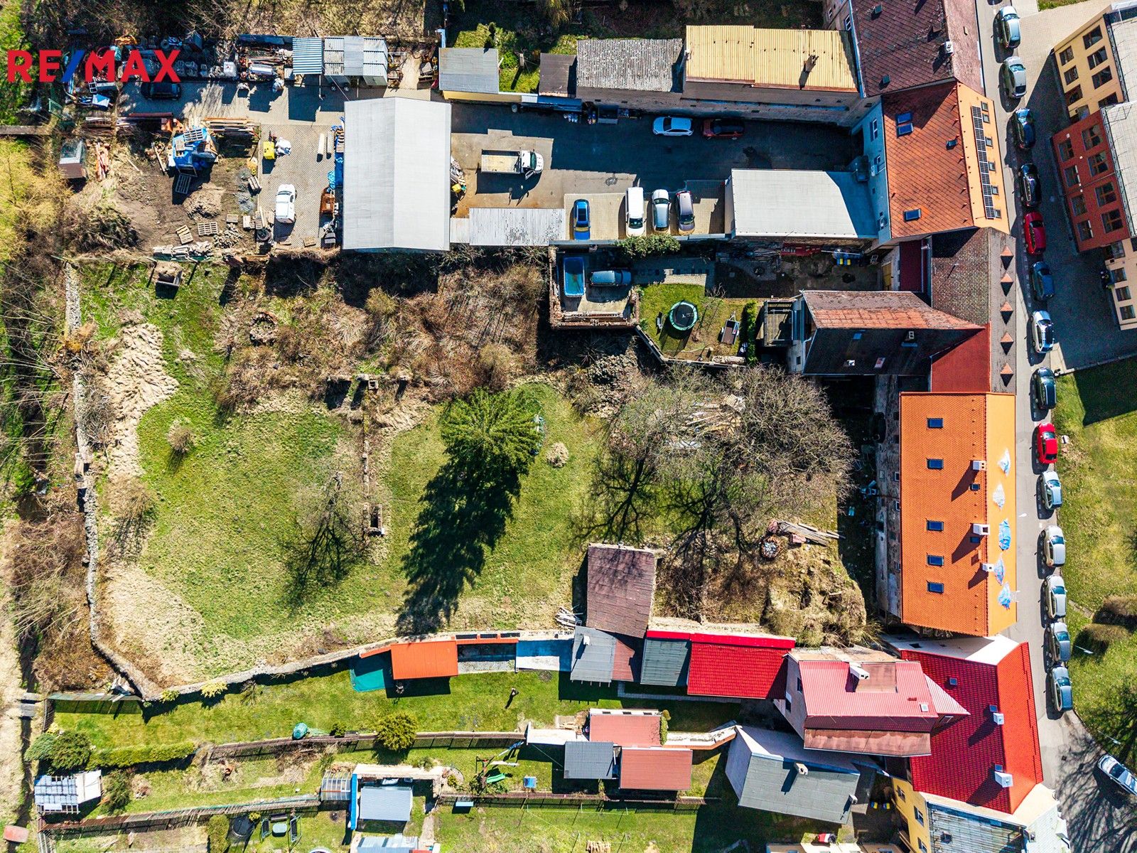 Rodinné domy, Husovo náměstí, Chabařovice, 500 m²