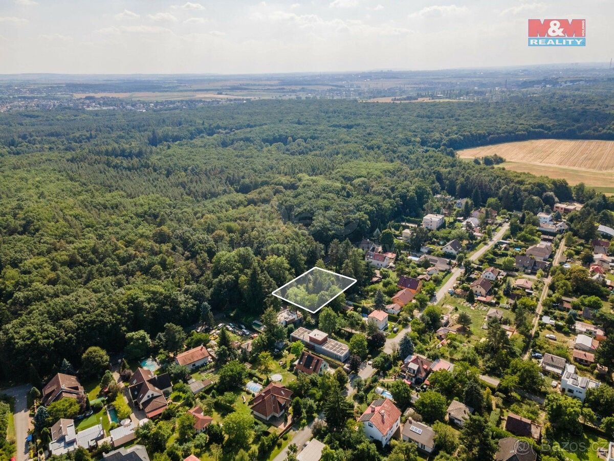 Prodej pozemek pro bydlení - Praha, 190 14, 1 000 m²