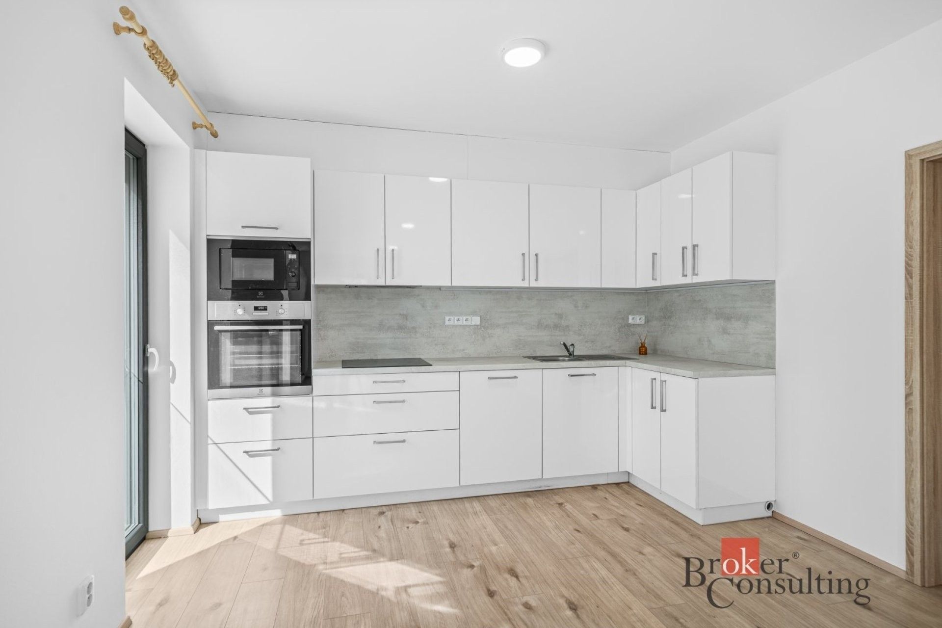 3+kk, Školní,Třemošná, 85 m² - 2