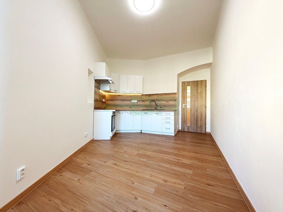 2+kk, Myslbekova, Praha 6 - Střešovice, 38 m² - 2