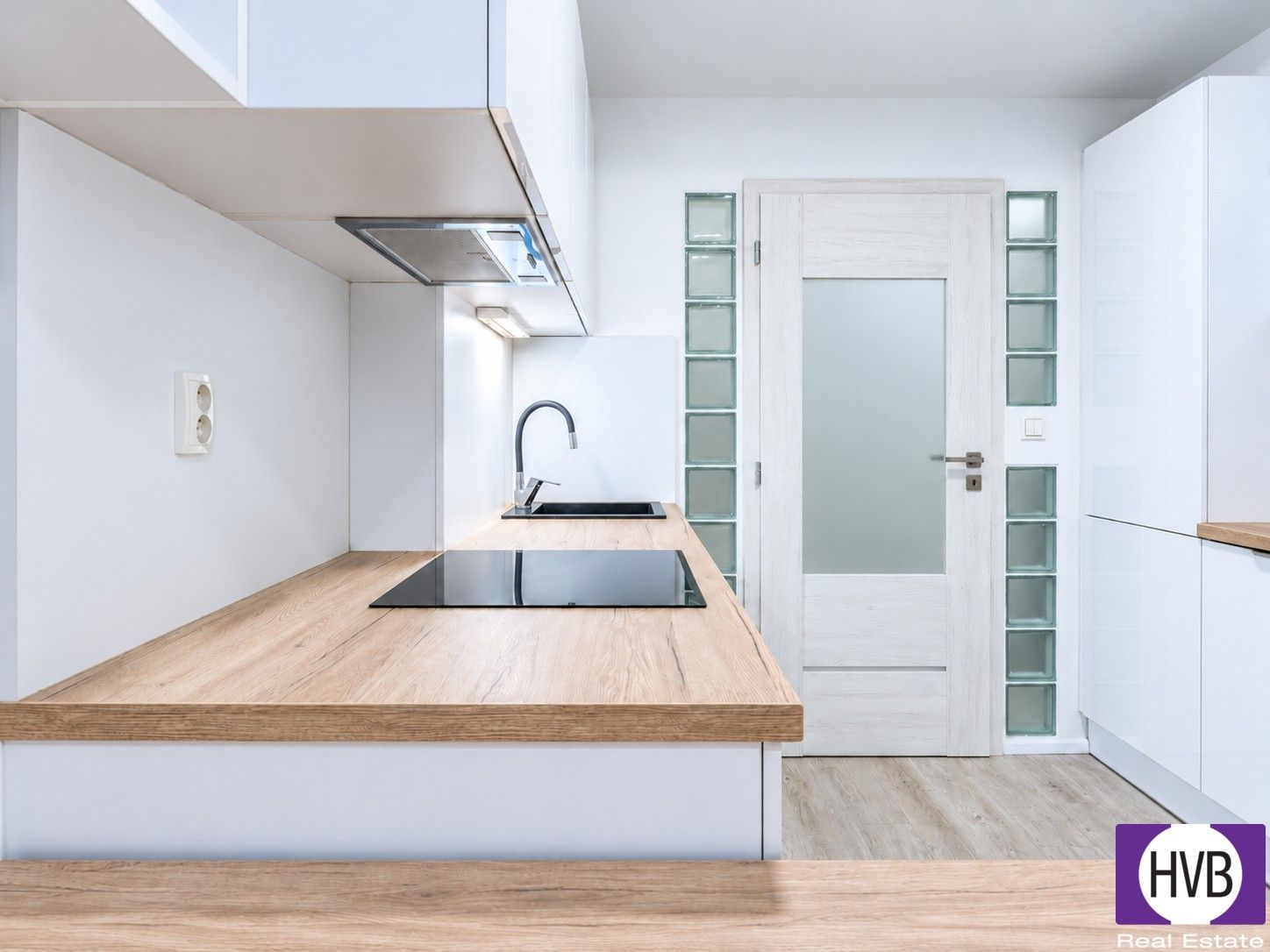 Byt 2+kk · 42 m² · Praha Karlín - 3