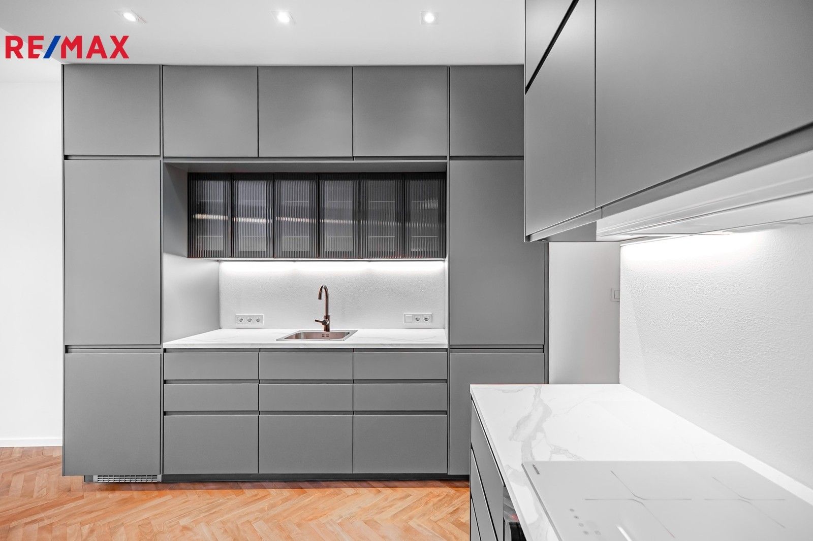 3+kk, Šmeralova 130, Praha, 70 m²