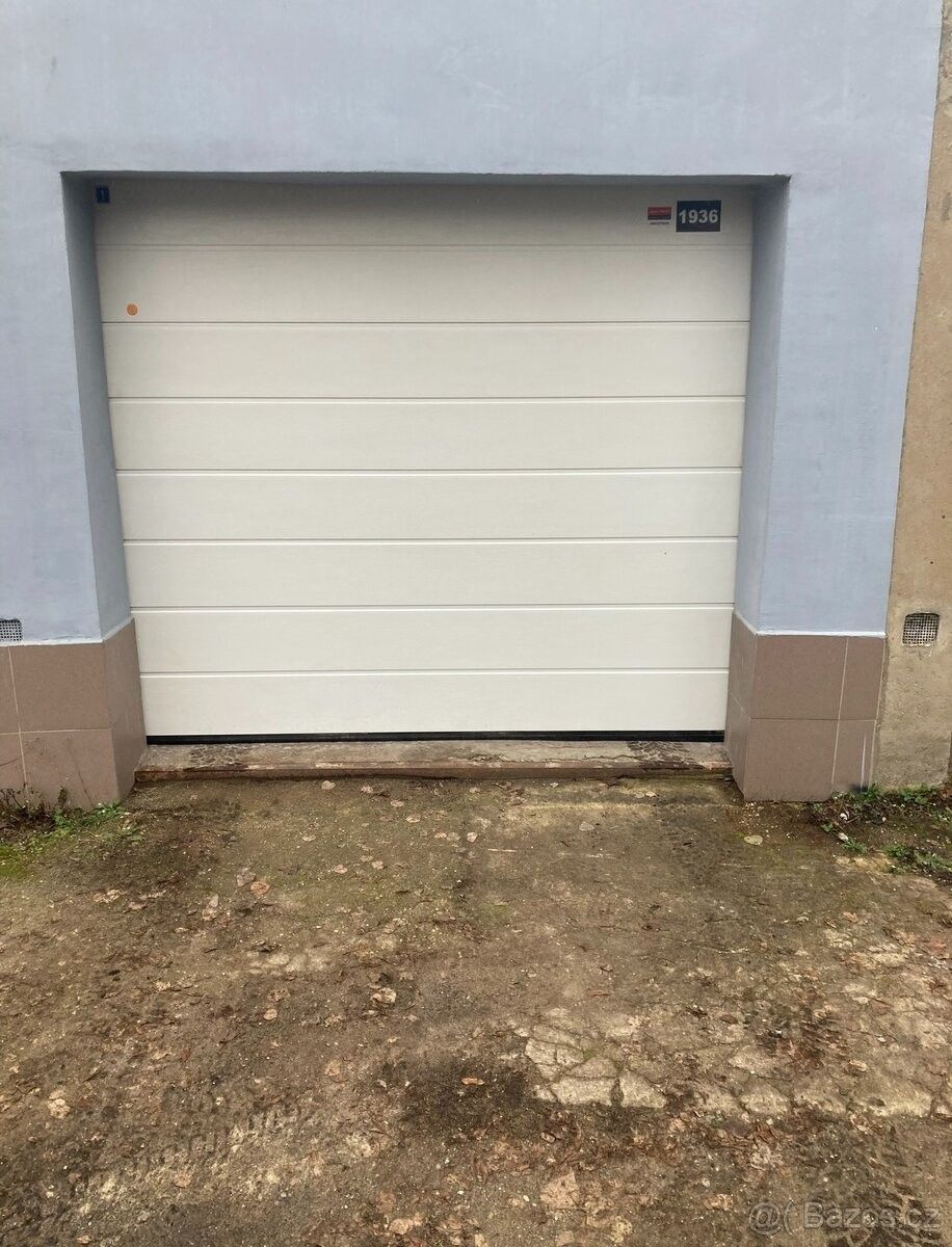 Garáže, Most, 434 01