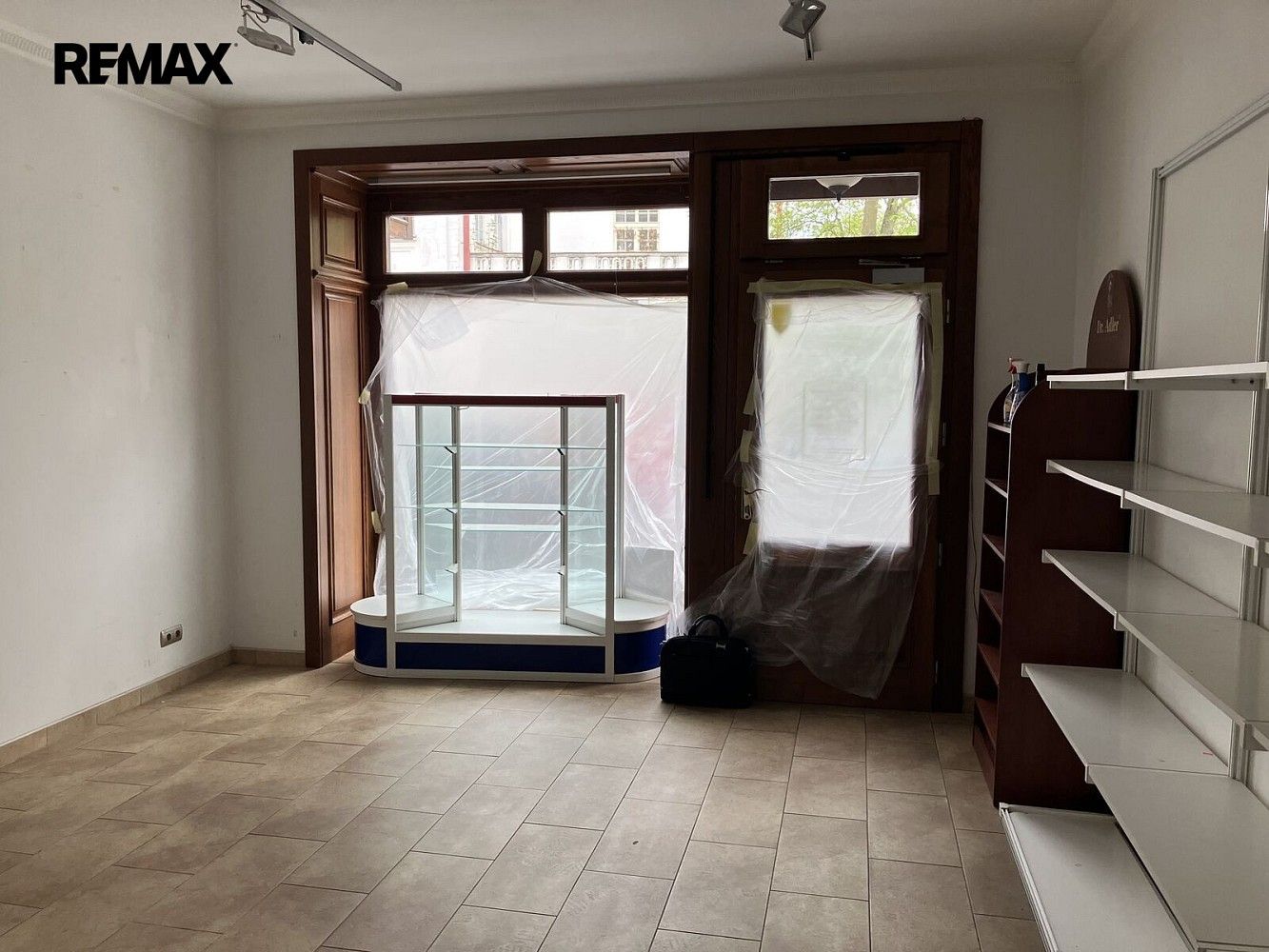 Obchodní prostory · 92 m² · Karlovy Vary, Karlovarský kraj - 4
