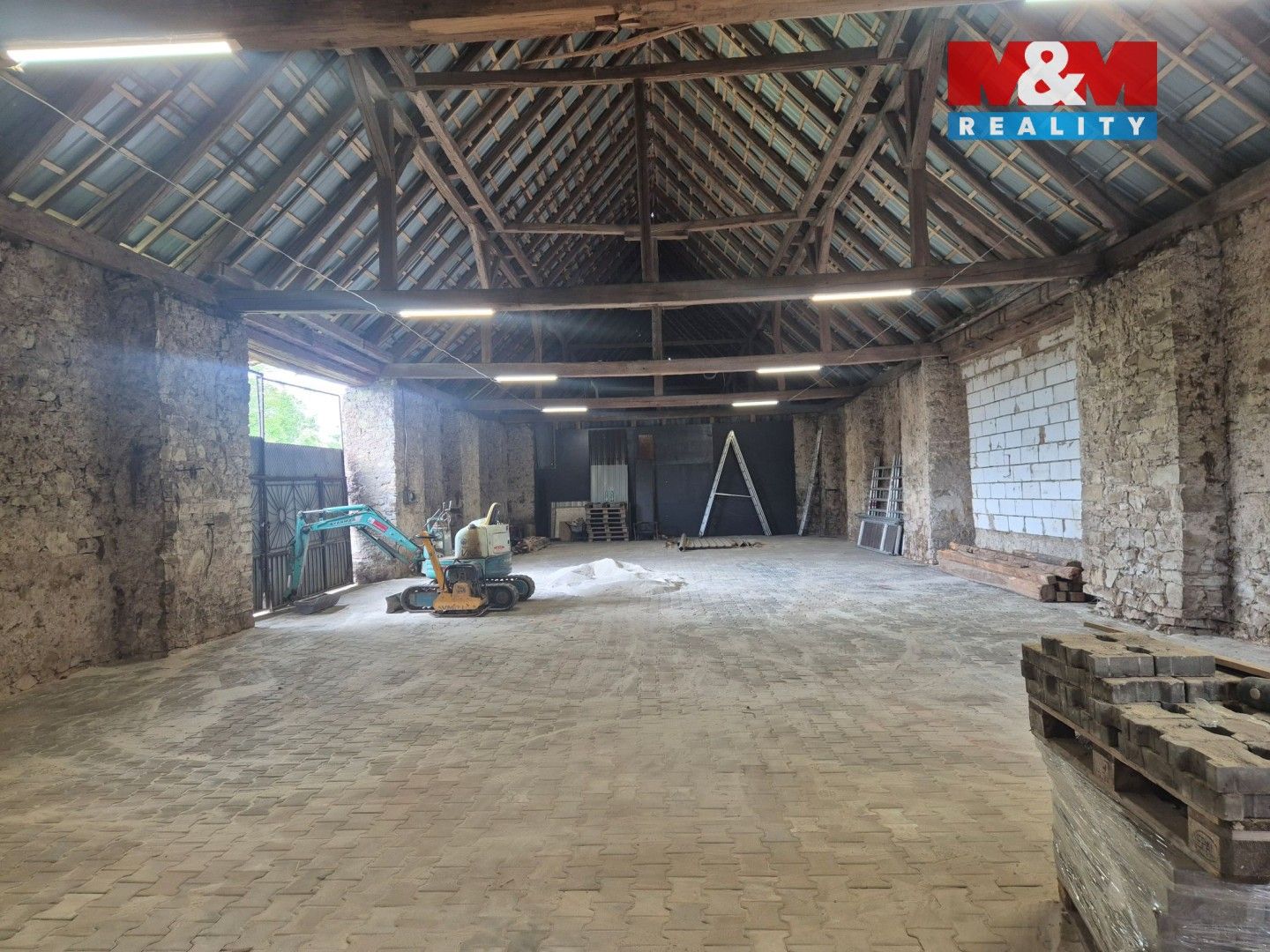 Sklad · 350 m² · Beskydy - 4