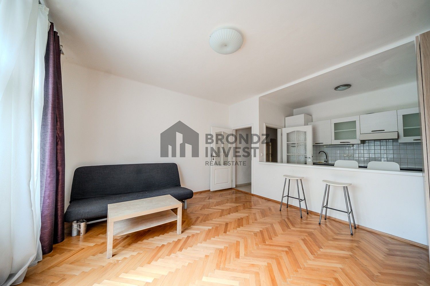 Pronájem byt 1+kk - Táborská, Praha 4 - Nusle, 35 m² - 2