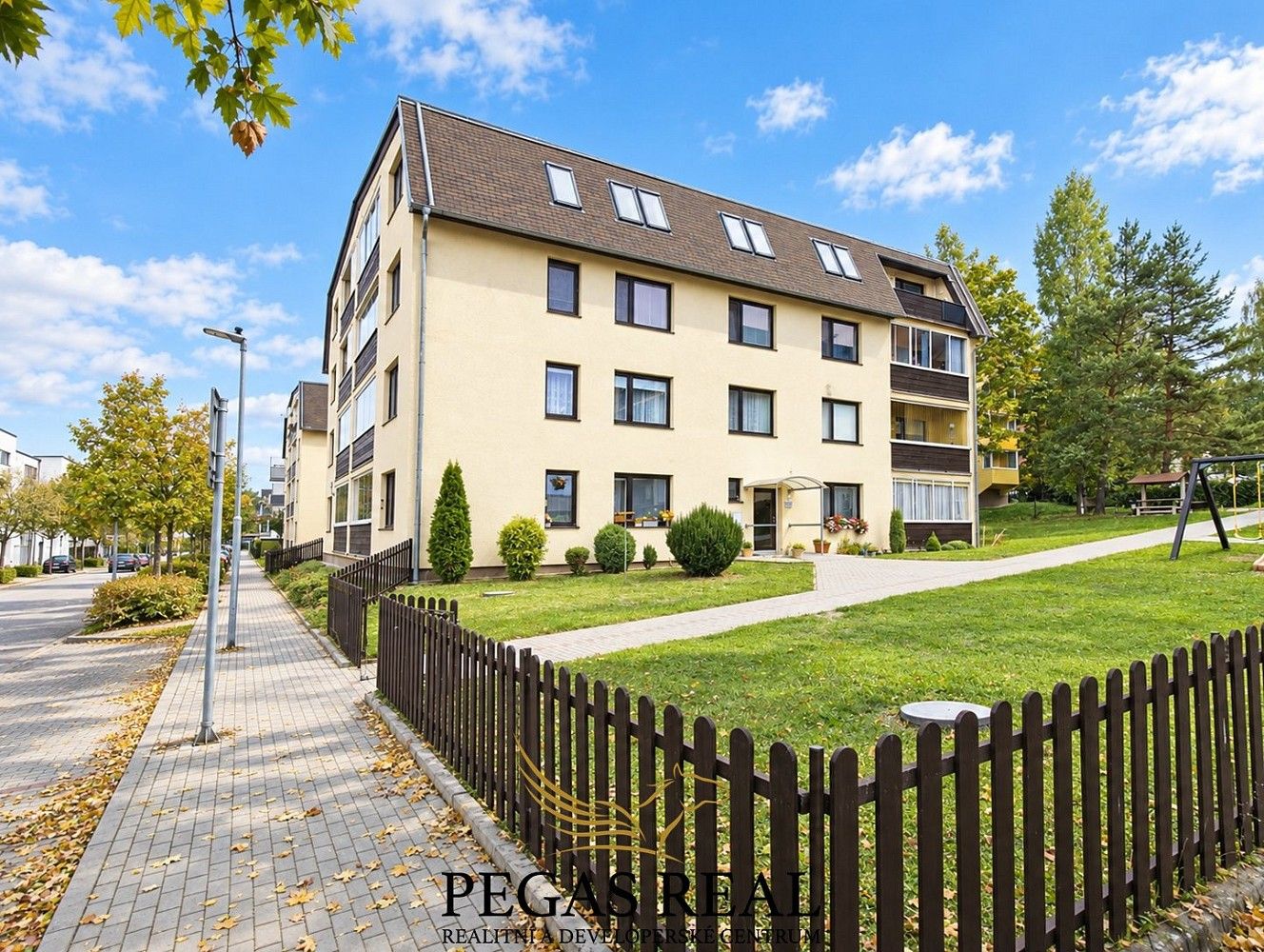 Byt 3+kk · 79 m² · Karla IV., Rosice, okres Brno-venkov - 3