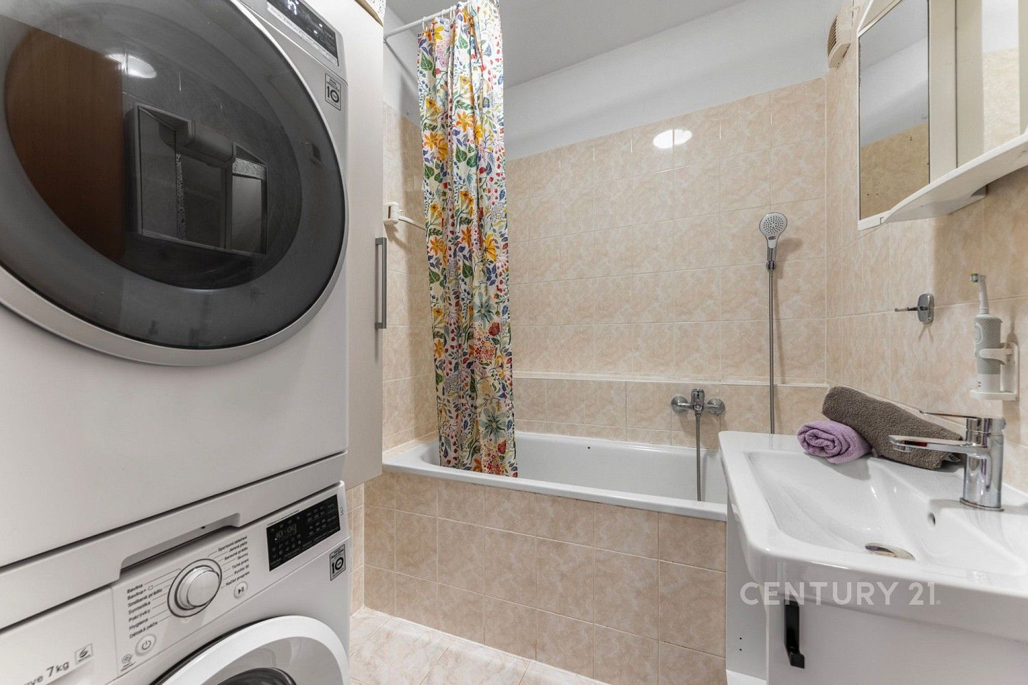 Byt 2+kk · 56 m² · Velebného, Praha 9 - Újezd nad Lesy - 4