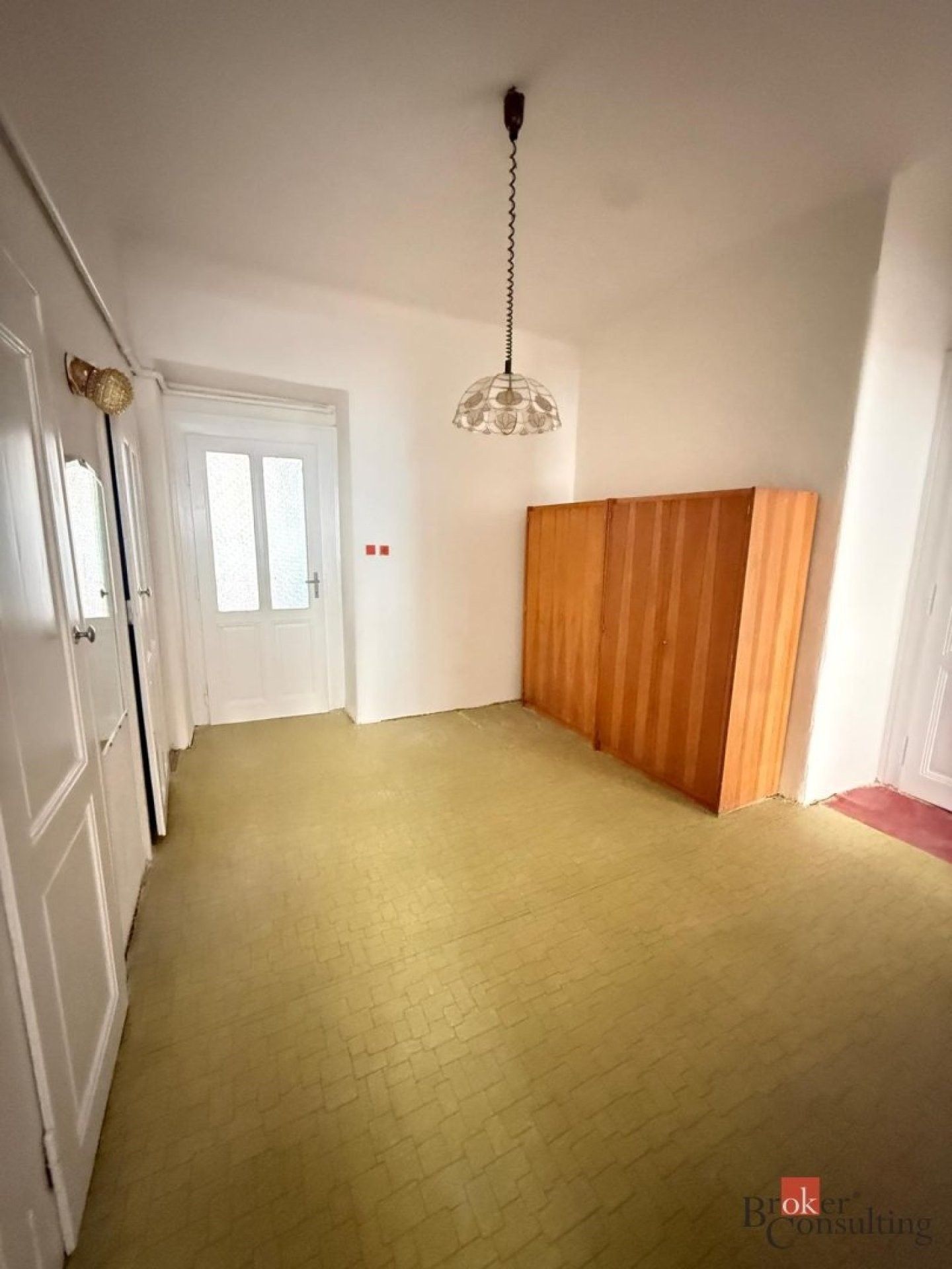 Byt 2+1 · 81 m² · Jaselská, Praha - 3