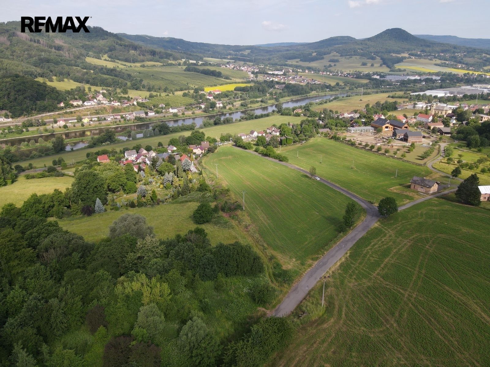 Pozemek pro bydlení · 17 584 m² · Děčín - 3