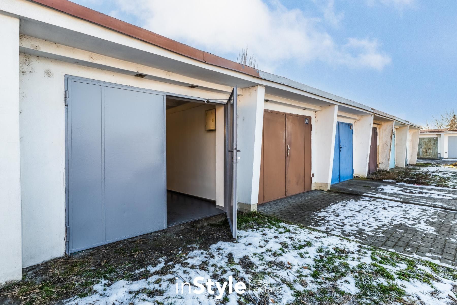 Prodej garáž - Průmyslová, Uherské Hradiště, 17 m²