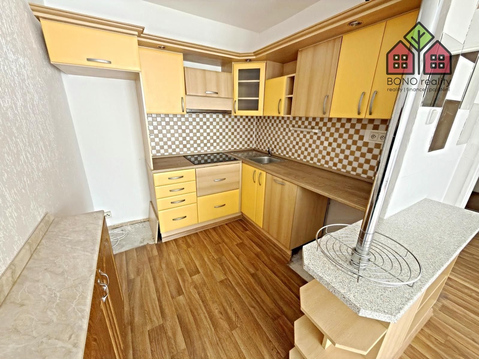 2+kk, Doubravická, Teplice, 41 m²