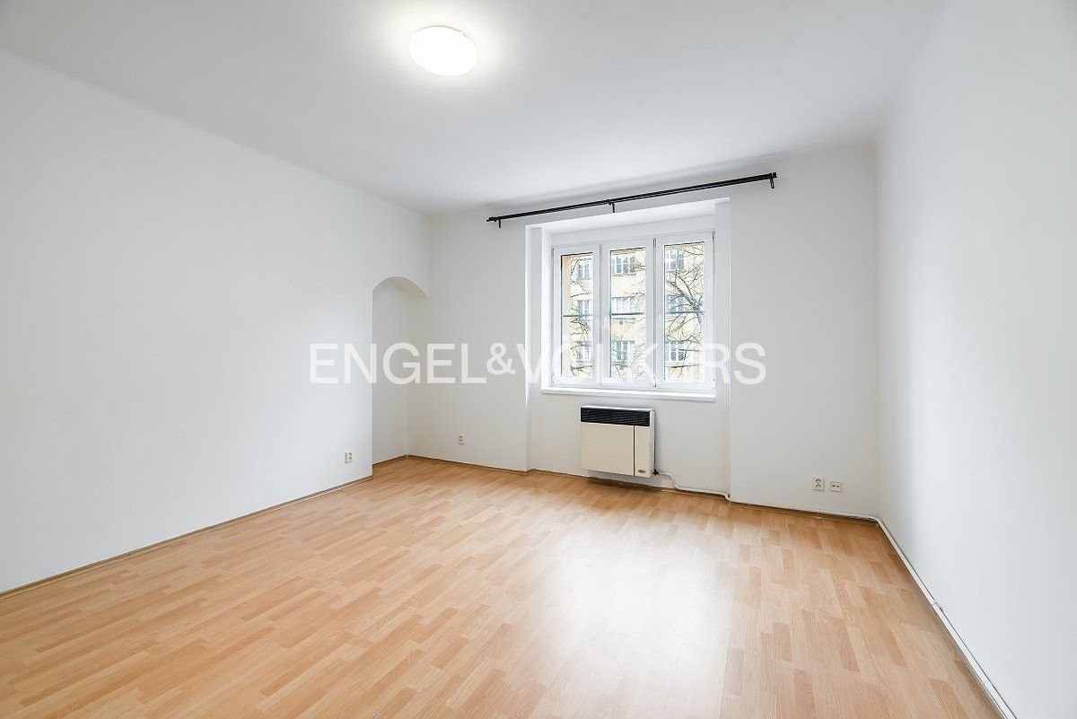 1+1, Pod Terebkou 1164, Praha, 30 m²
