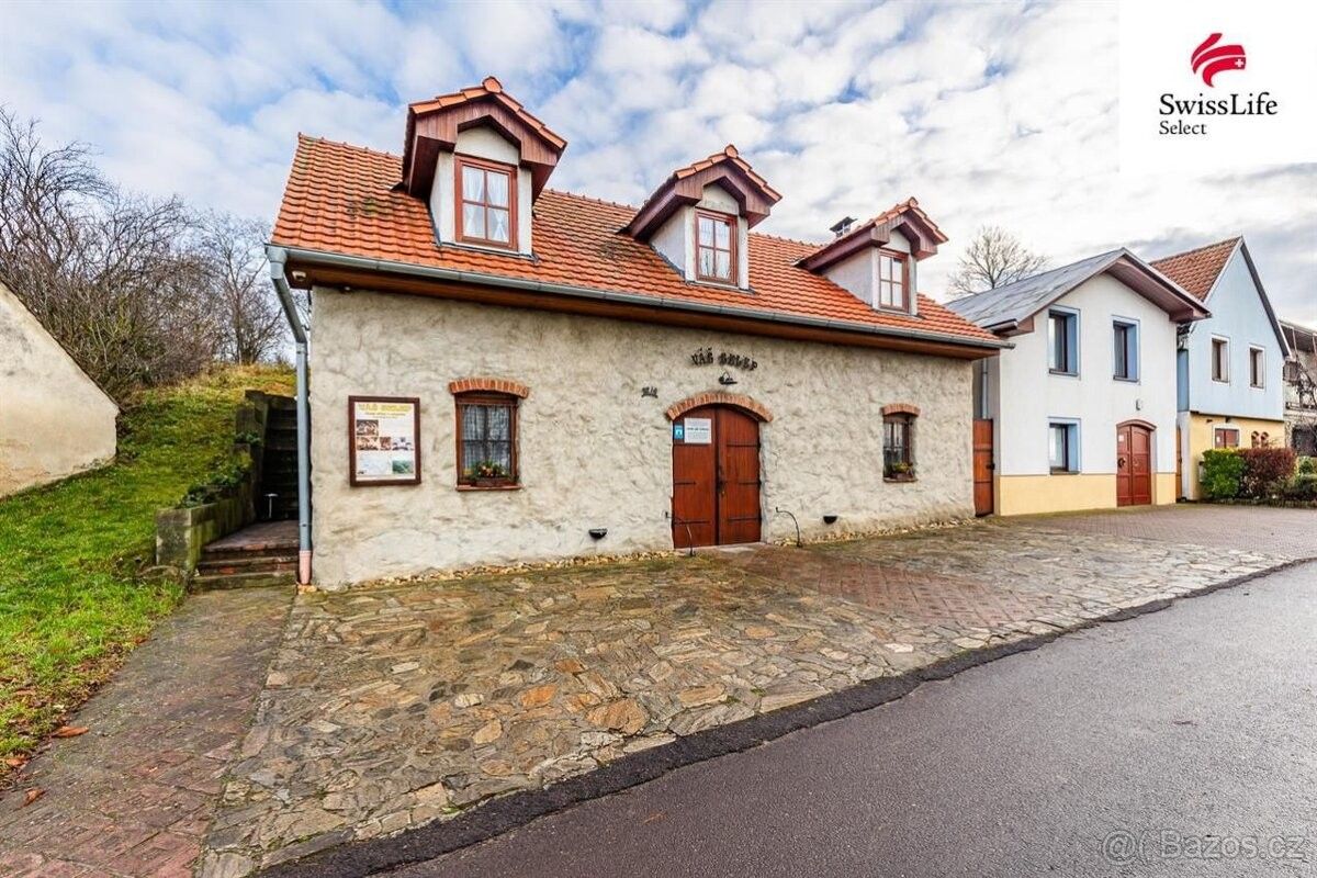 Restaurace, Znojmo, 671 81