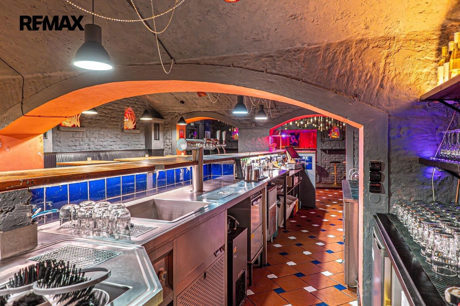 Restaurace · 250 m² · Šmeralova 130, Praha Bubeneč - 4