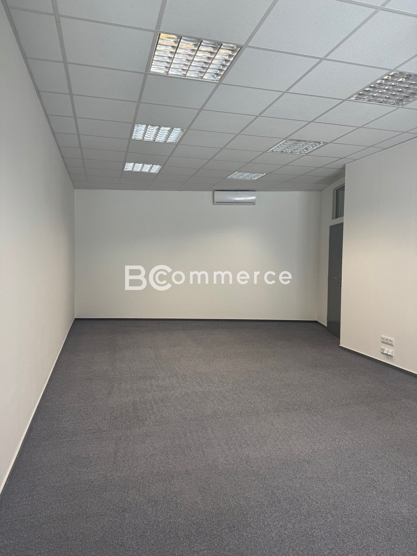 Pronájem kancelář - Černovice, Brno, 40 m²