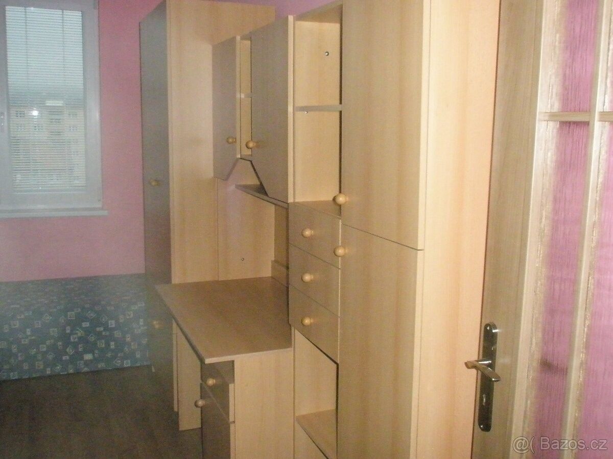 Pronájem byt - Karlovy Vary, 360 10