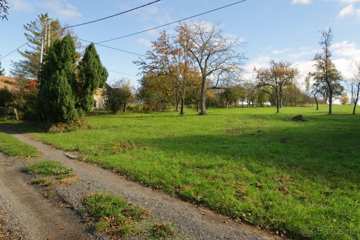 Pozemky pro bydlení, Bílovice u Uherského Hradiště, 687 12