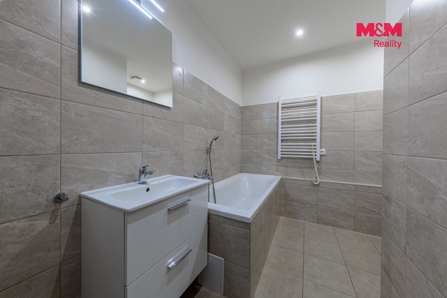 2+1, Lidická, Ostrov, 61 m² - 2