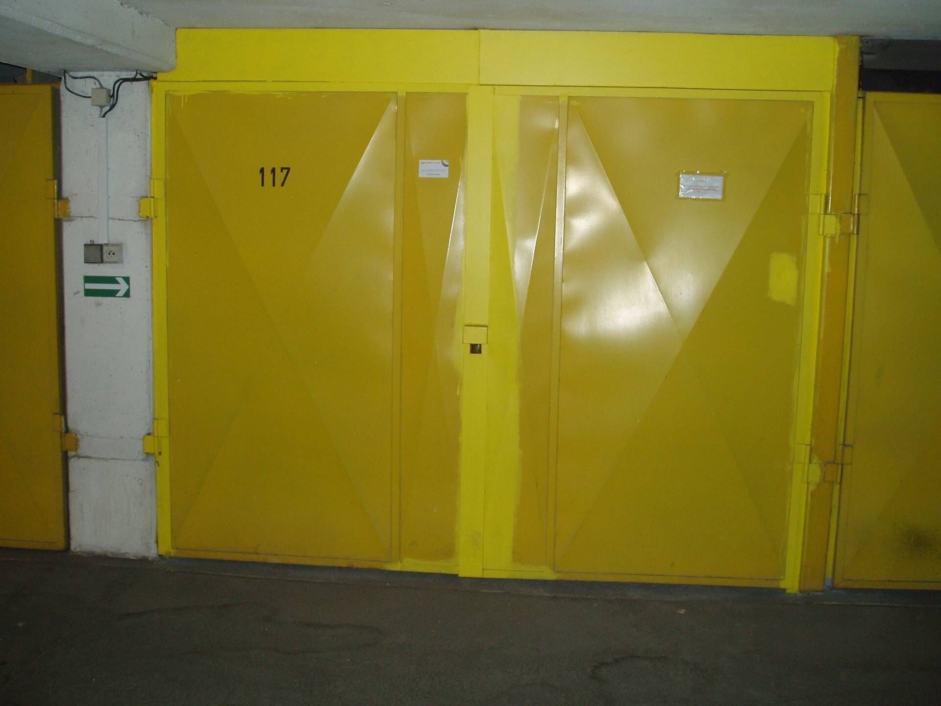 Garáž · 18 m² · U Slovanky, Praha Libeň - 4