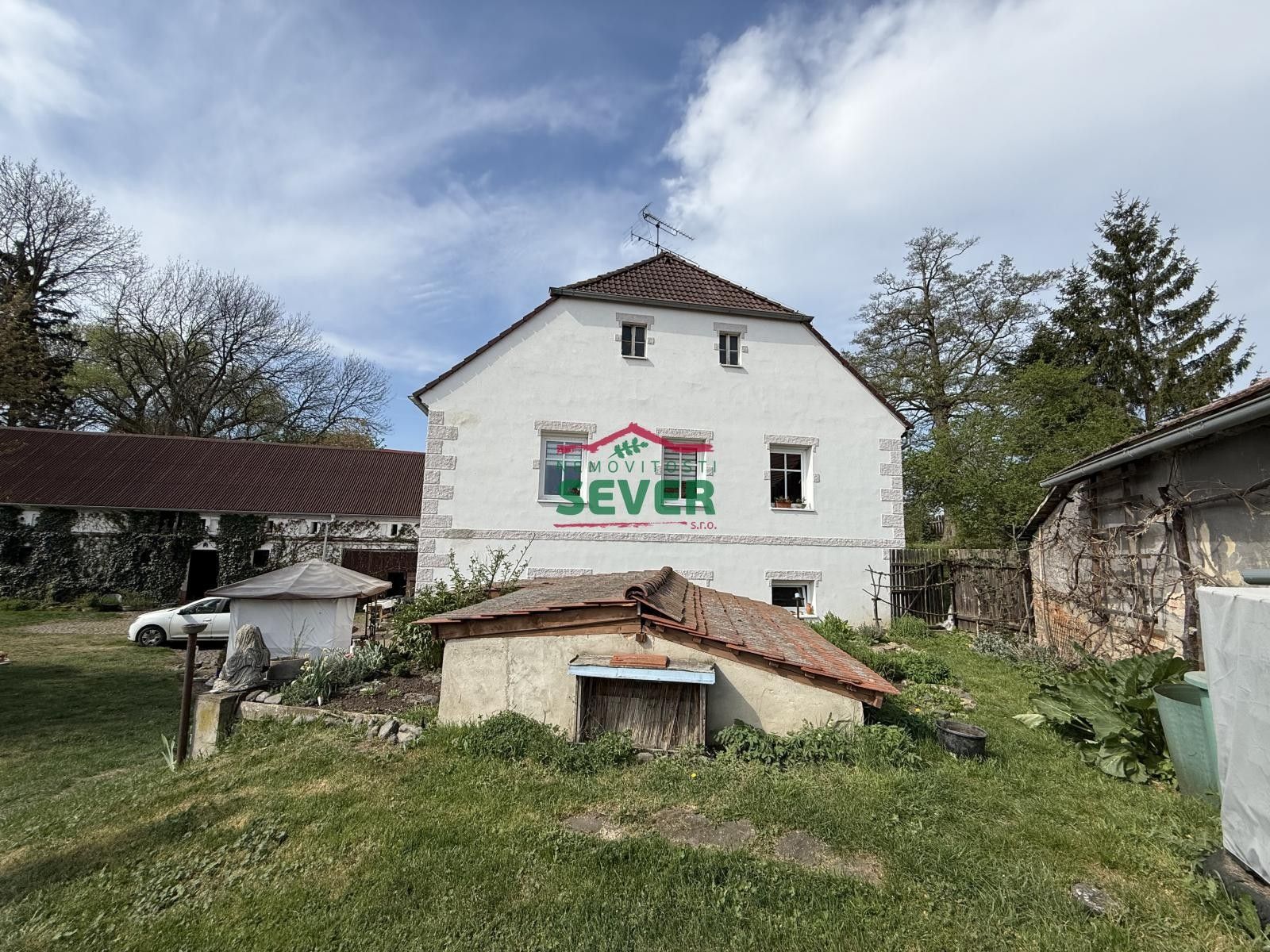 Rodinné domy, Pětipsy, 220 m² - 2
