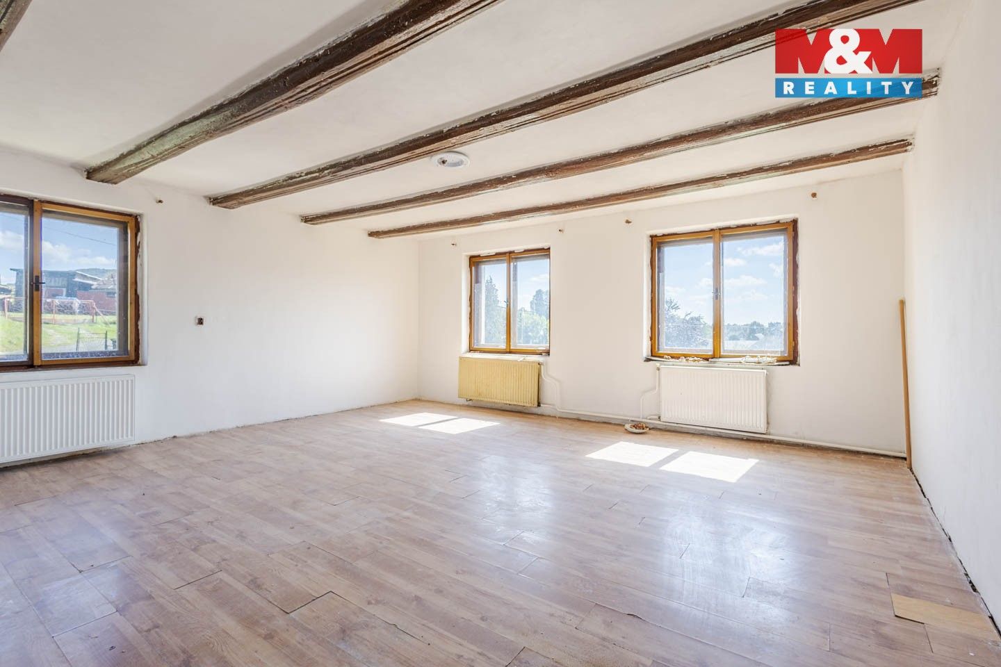 Pronájem rodinný dům - Brniště, 1 266 m²