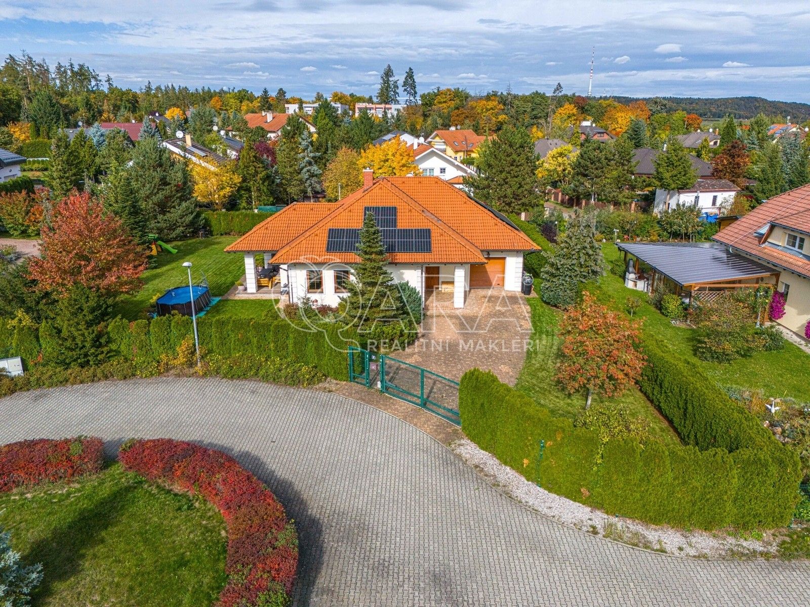 Prodej rodinný dům - Trnová, 170 m²