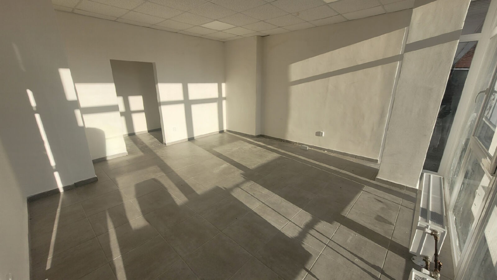 Pronájem obchodní prostory - Růžový pahorek, Frýdek-Místek Frýdek, 30 m² - 2