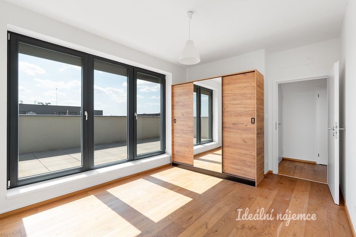 Pronájem byt 4+kk - Karla IV., Horoměřice, 117 m² - 5