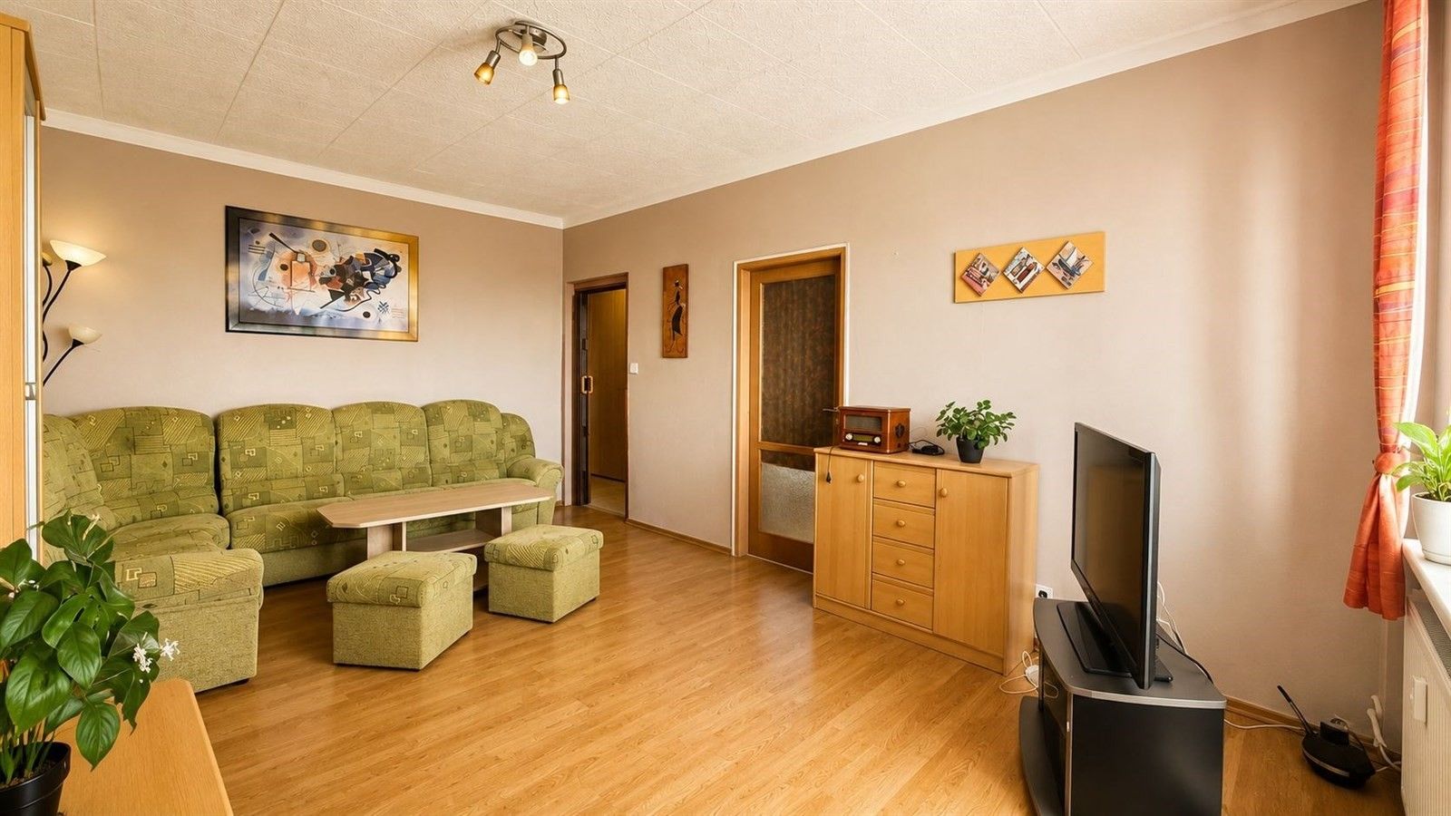 Prodej byt 3+1 - Kosmonautů 1237, Cheb, 66 m² - 5