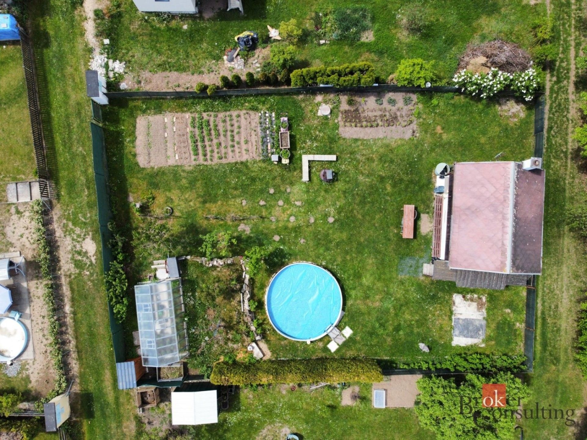 Chaty, Nádražní, Vejprnice, 16 m² - 2