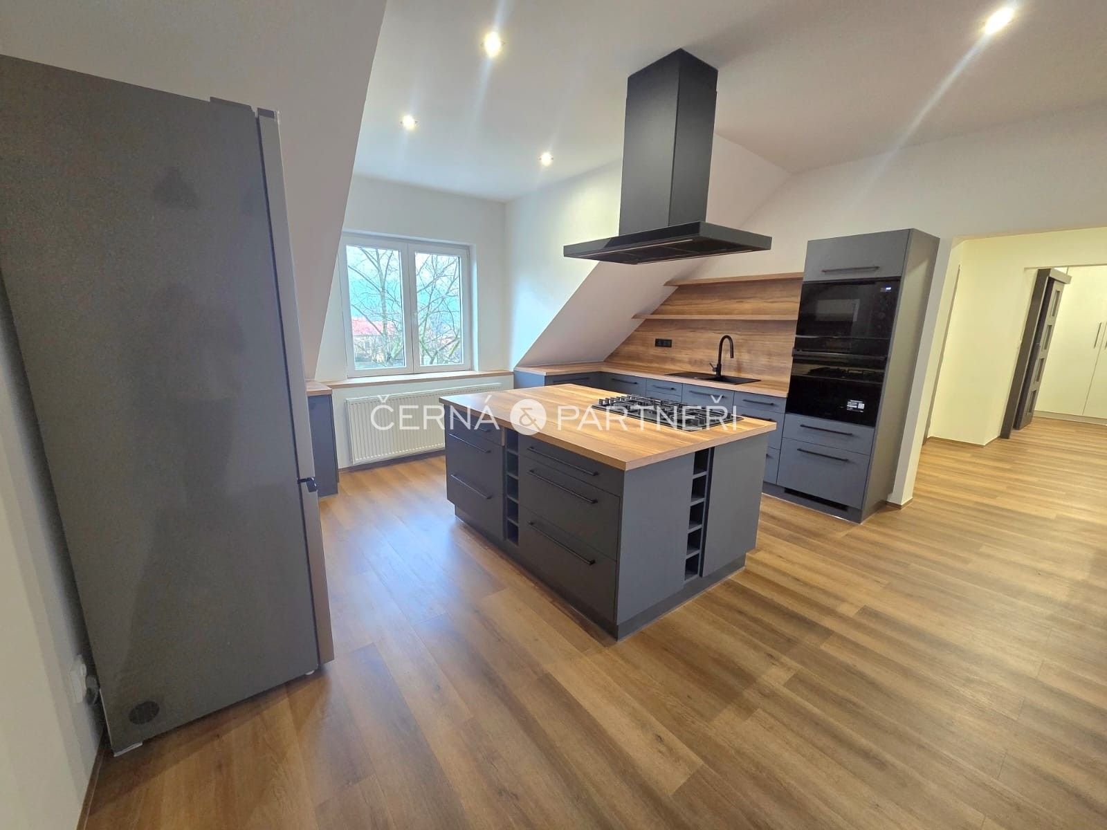 Pronájem byt 2+1 - Valentinská, Novosedlice, 94 m²