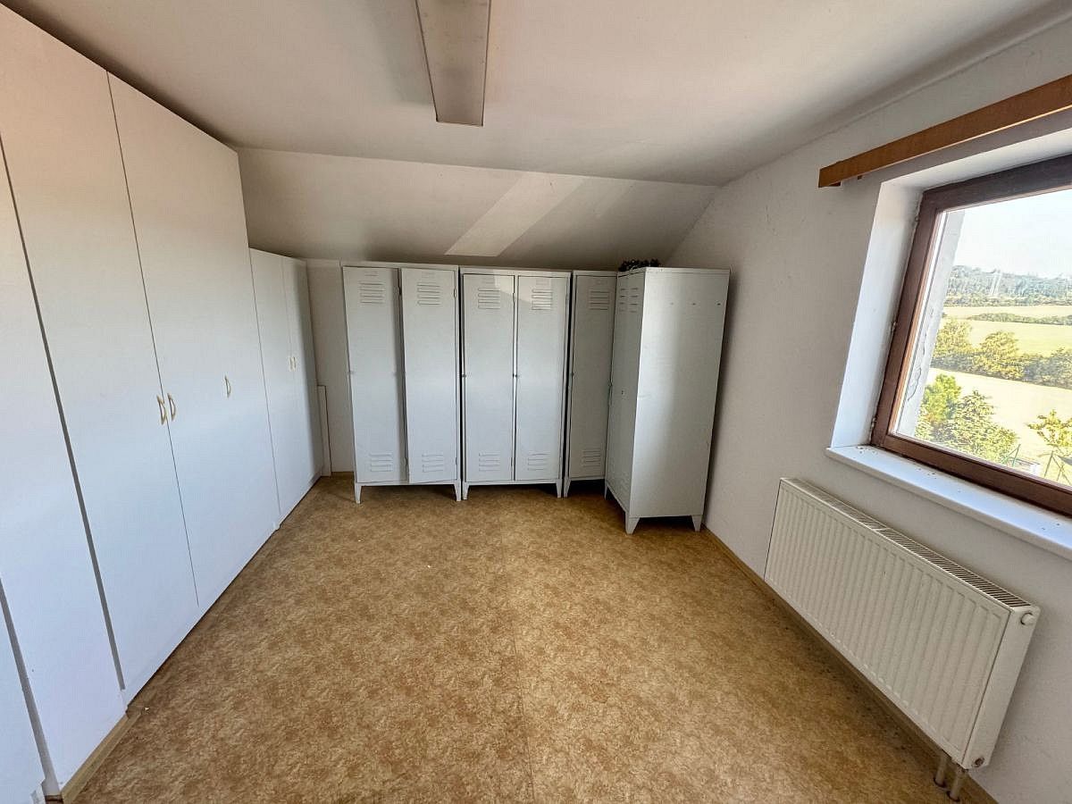 Prodej rodinný dům - Řehenice - Křiváček, okres Benešov, Středočeský kraj, 370 m² - 5