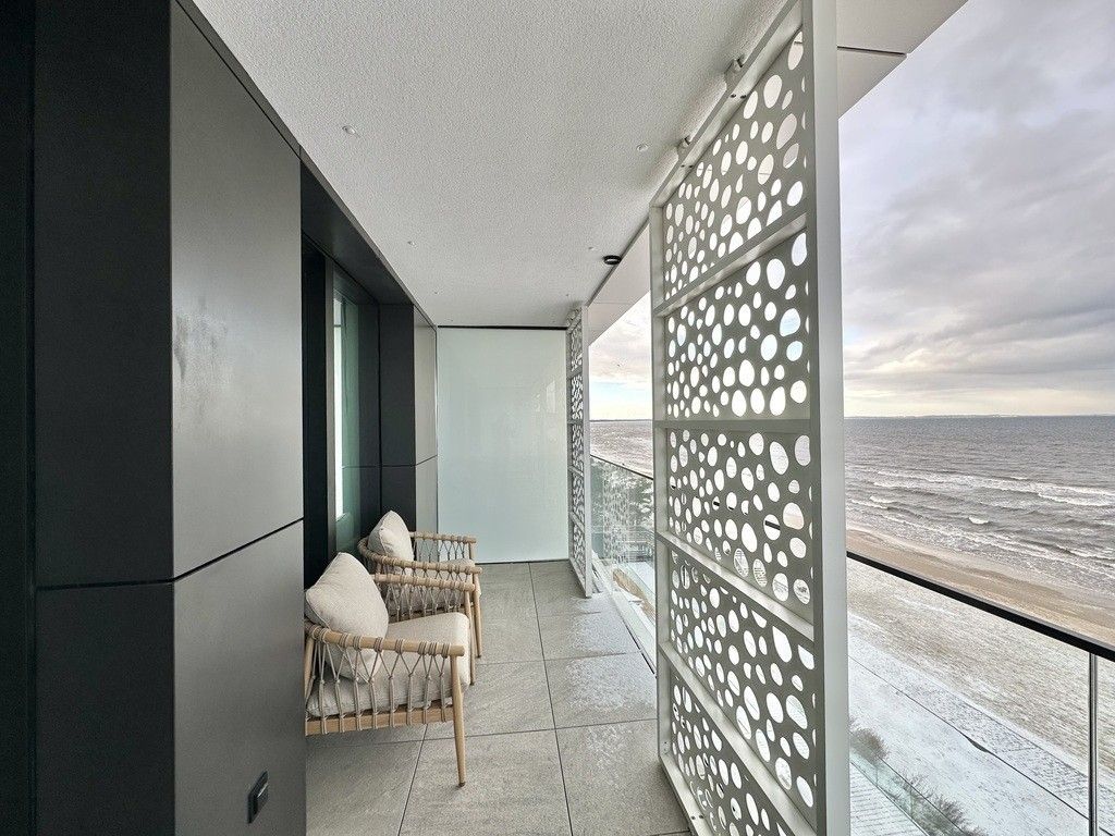 Byty, 987 66, Zahraničí