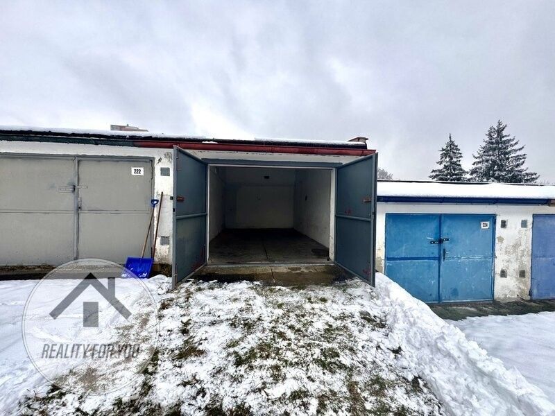 Garáže, Česká Lípa, 470 01