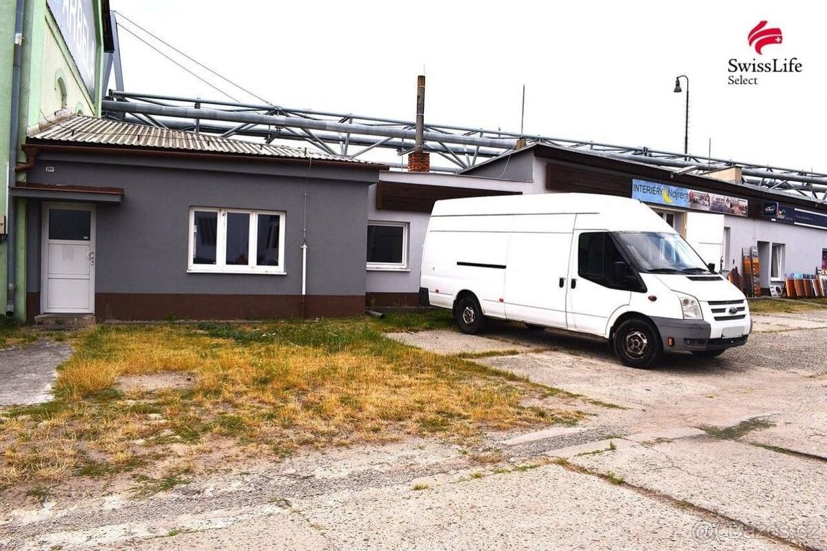 Obchodní prostory, Hodonín, 695 01