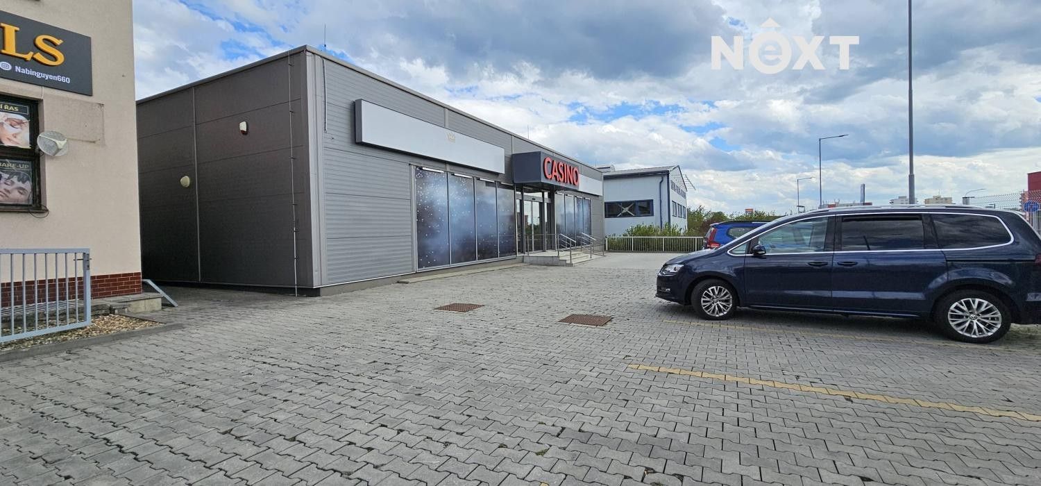 Obchodní prostory, U Čápova dvora 3219, Tábor, 450 m²