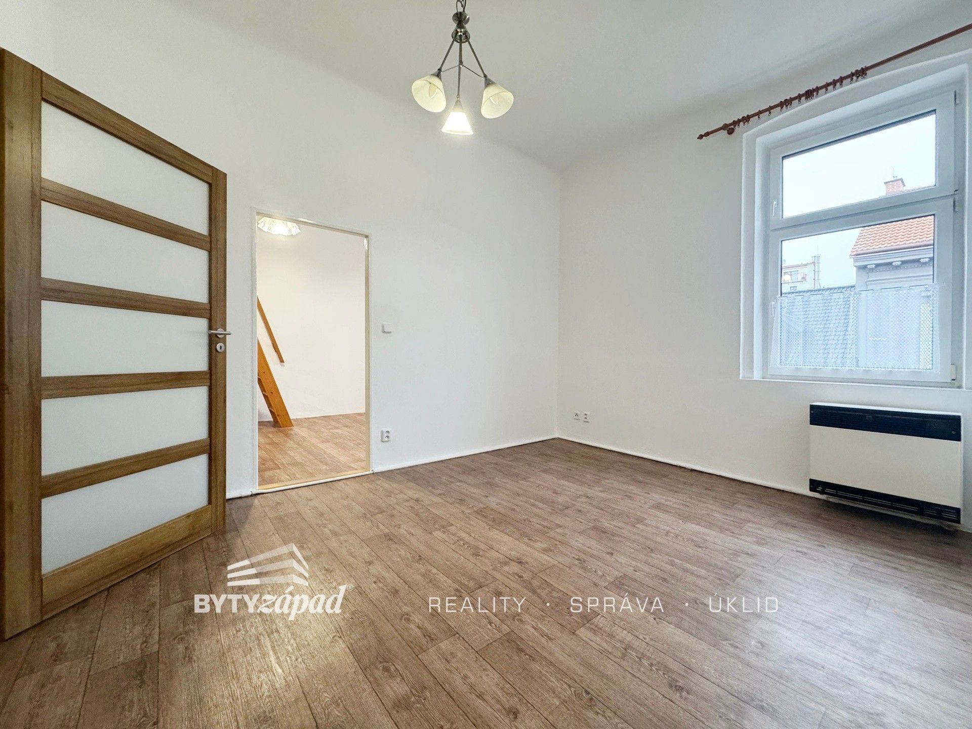 Pronájem byt 2+kk - Radyňská 449, Plzeň, 35 m²