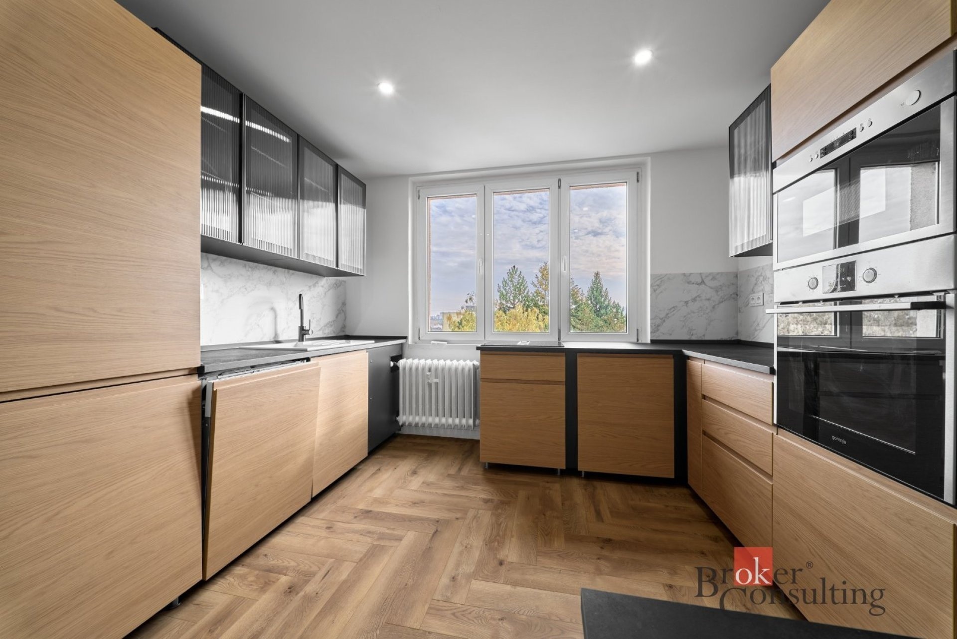 Prodej byt 3+kk - Fibichova, Karlovy Vary, 68 m² - 2